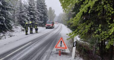 THL 1 – VU auf Schnee bedeckter Fahrbahn