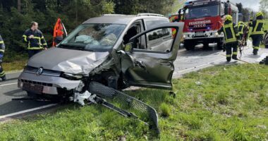 THL 3 – Verkehrsunfall mit 2 PKW zwischen Reinhartsmais und Fahrnbach
