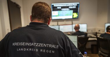 Kreiseinsatzzentrale besteht Feuertaufe