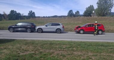 THL 1 – VU Entwarnung nach Verkehrsunfall auf B11 bei Ruhmannsfelden